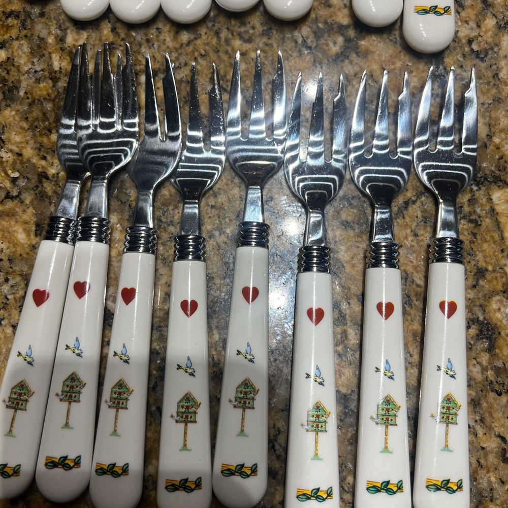 Birdhouse Thomson flatware set of 8 - Picture 2 of 4